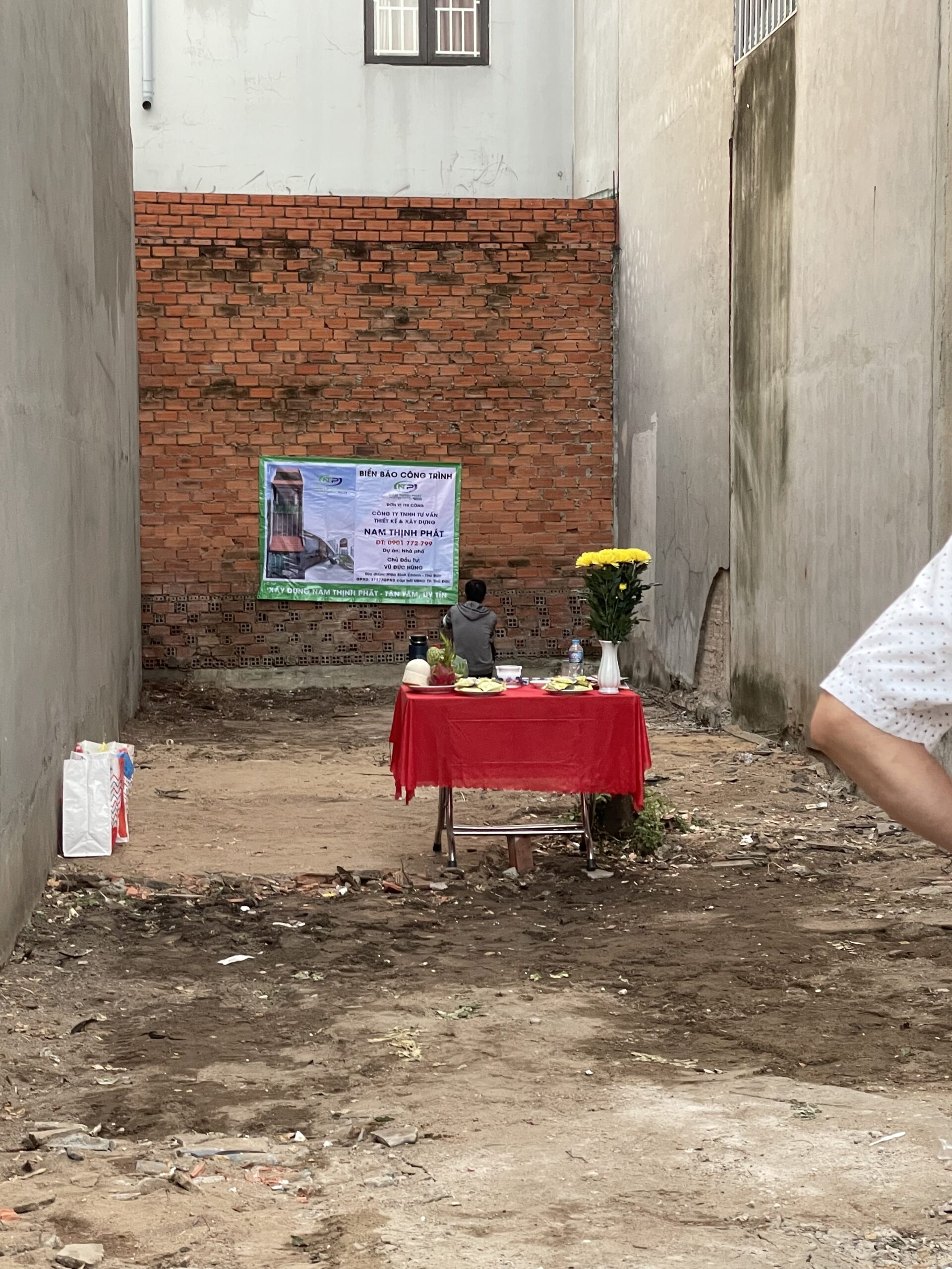 khởi công xây dựng nhà phố