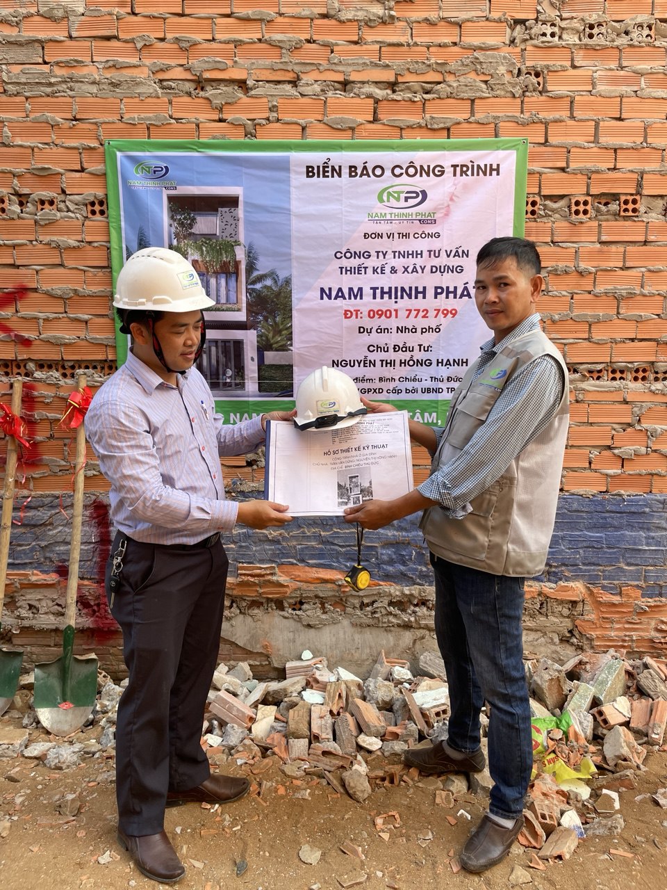 khởi công nhà phố